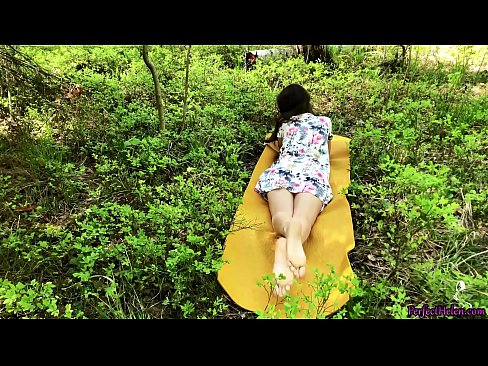 ❤️ Estranho na Tinder Masturba-me a rata e fode apaixonadamente na floresta ️ Porno de qualidade em nós ❤