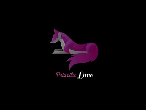 ❤️ Os meus pais deixaram-me sozinho com a minha irmã e eu derramei leite sobre os seus seios. ️ Porno de qualidade em nós ❤