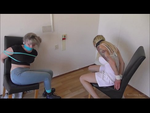 ❤️ Viciado / amarrado e amordaçado / donzela em apuros ️ Porno de qualidade em nós ❤
